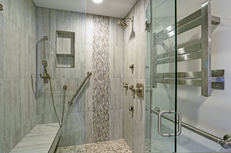 Corner Shower with Niche